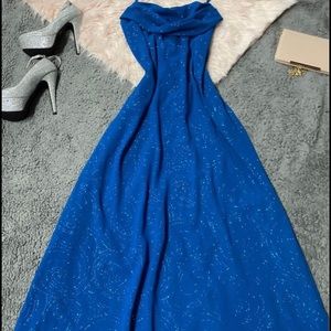 Beautiful elegant Karina Blue Swirl Dress Size 16